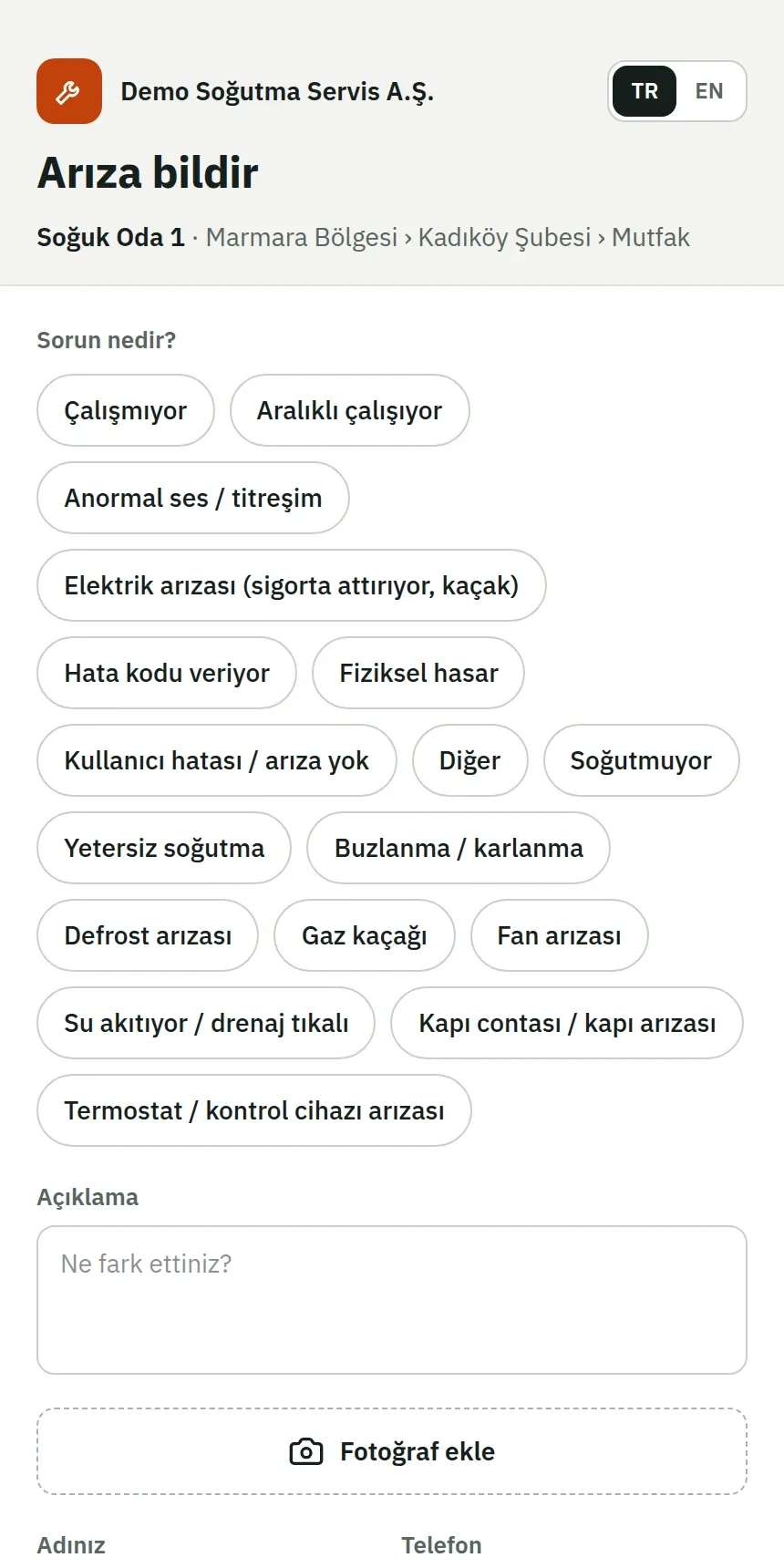 Telefonda açılan QR arıza bildirim sayfası: arıza tipleri, açıklama ve fotoğraf ekleme